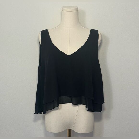 NWOT Signature8 Black Double Ruffle Hem V-Neck Tank Crop Top Women’s Size Large - Picture 3 of 13